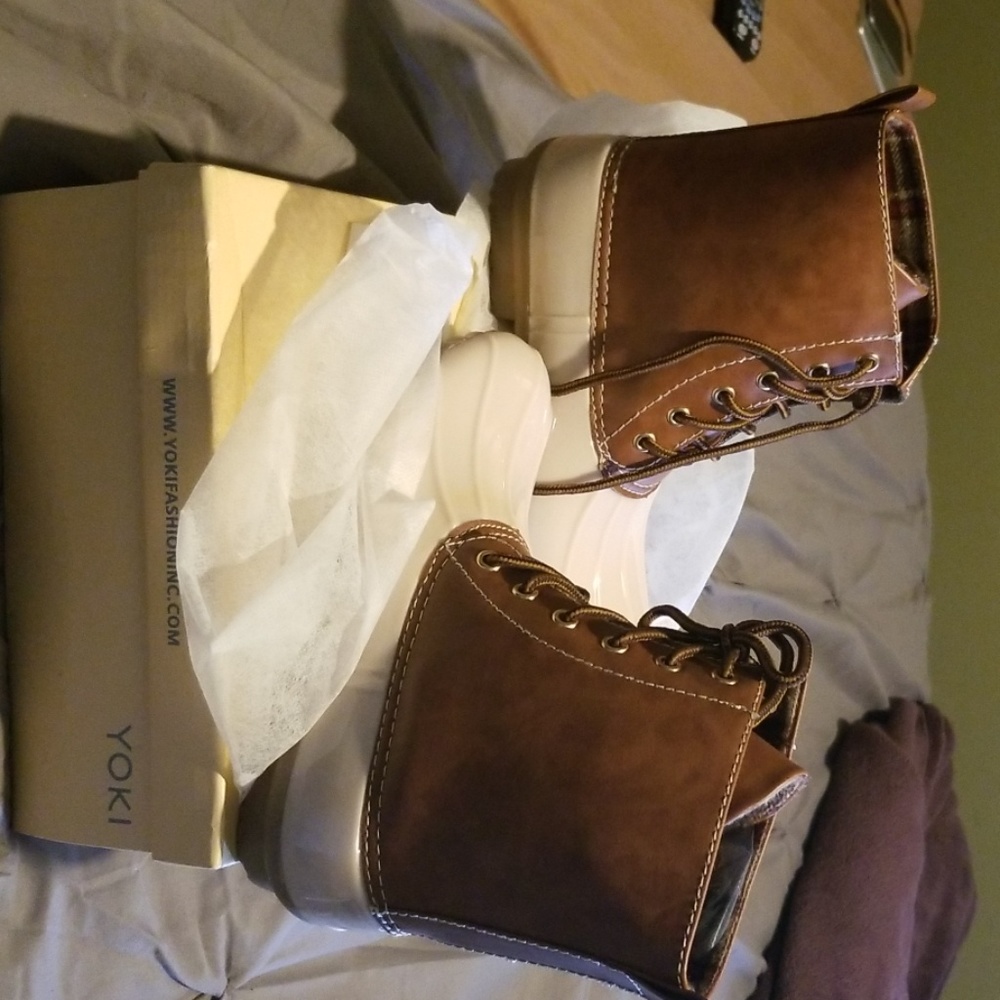 Duck Boots/brand new